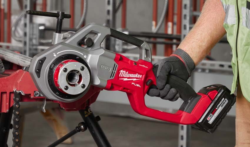 Milwaukee M18 Fuel Compact Pipe Threader Review